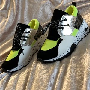 La Sheelah sneakers(brand new)